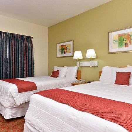 Americas Best Value Inn & Suites-Winnie Zewnętrze zdjęcie