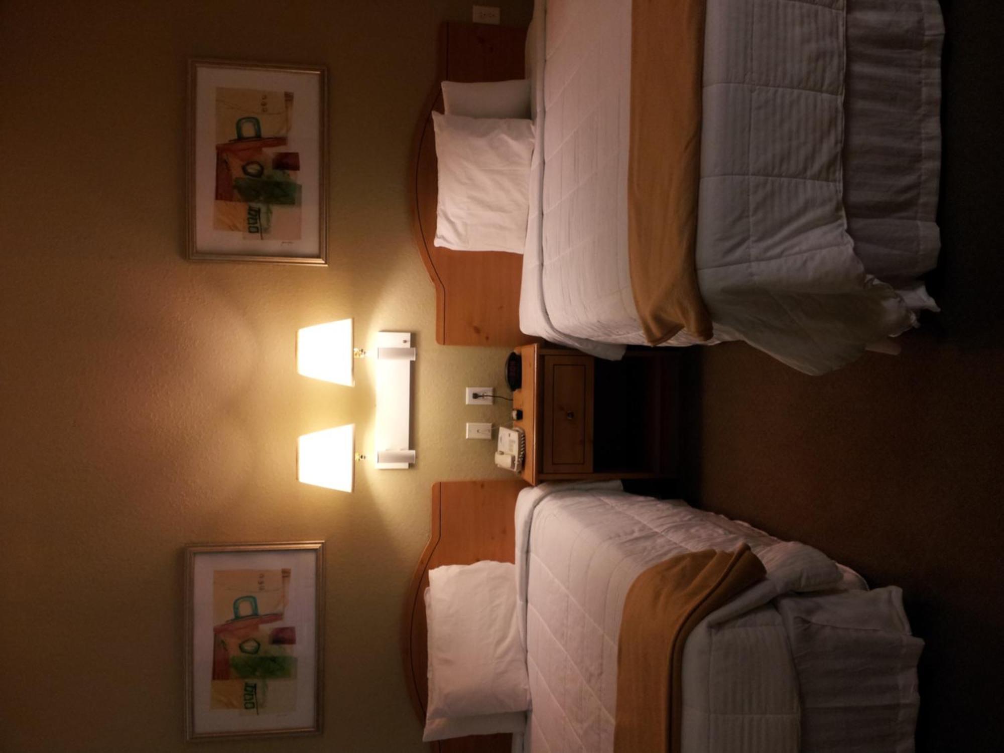 Americas Best Value Inn & Suites-Winnie Pokój zdjęcie