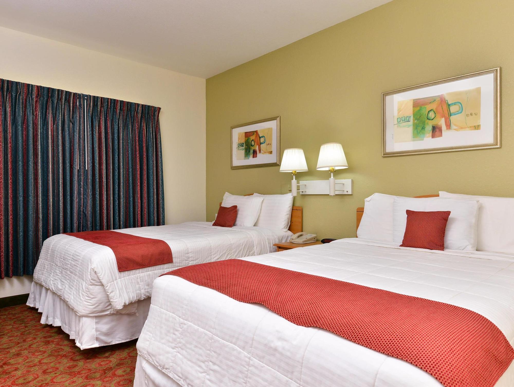 Americas Best Value Inn & Suites-Winnie Zewnętrze zdjęcie